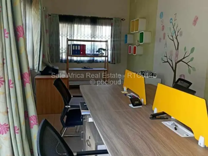 5 Bedroom House for Sale in Alexandra Park, Harare