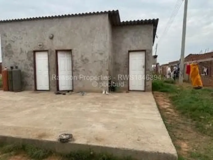 1 Bedroom House for Sale in Budiriro, Harare
