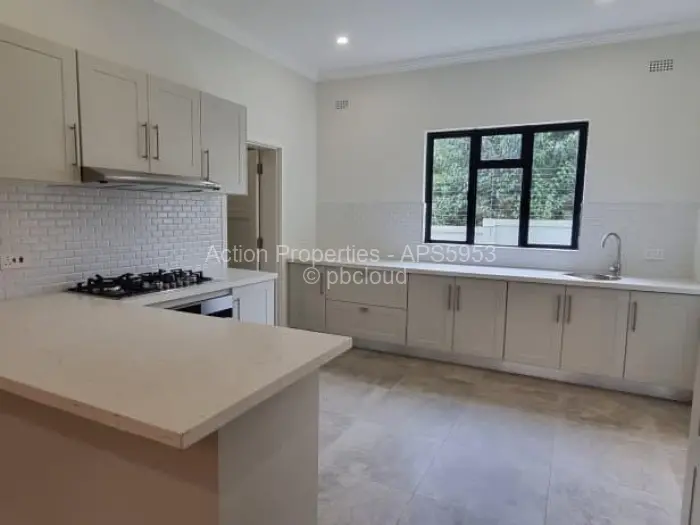 Townhouse/Cluster to Rent in Chisipite, Harare