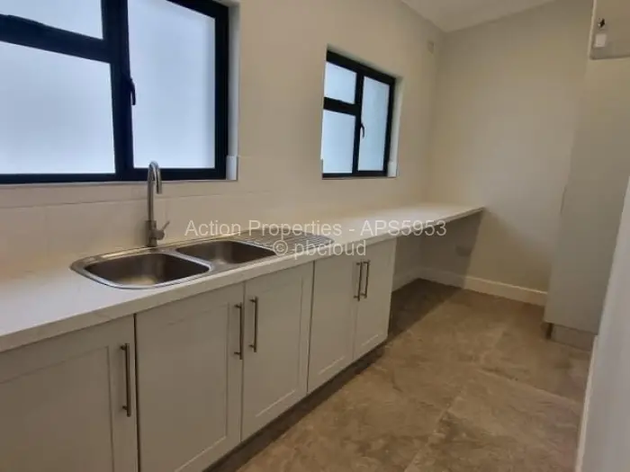 Townhouse/Cluster to Rent in Chisipite, Harare