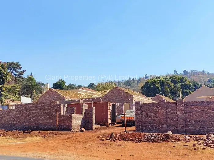 Townhouse/Cluster for Sale in Borrowdale Brooke, Harare