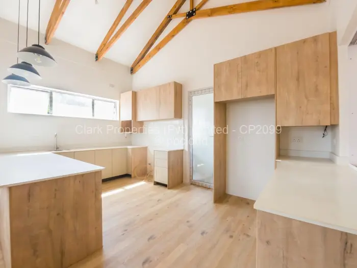 Townhouse/Cluster for Sale in Borrowdale Brooke, Harare