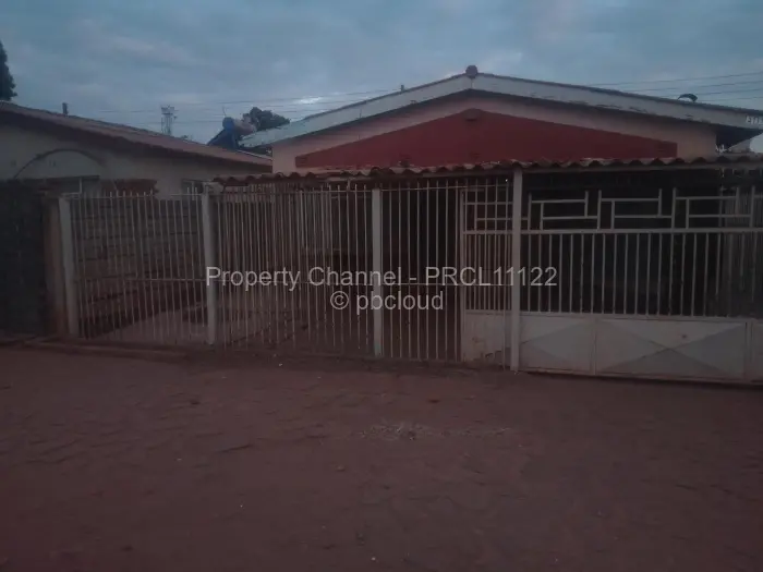 3 Bedroom House for Sale in Dzivarasekwa, Harare