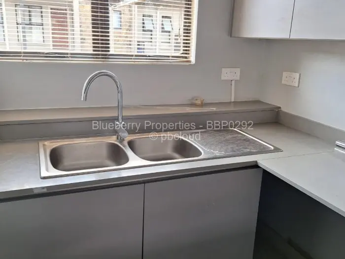 Townhouse/Cluster to Rent in Meyrick Park, Harare