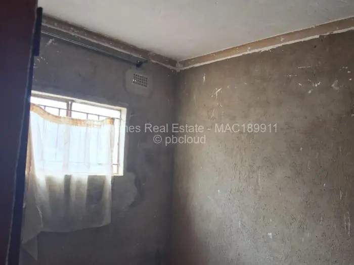 3 Bedroom House for Sale in Damofalls, Damofalls