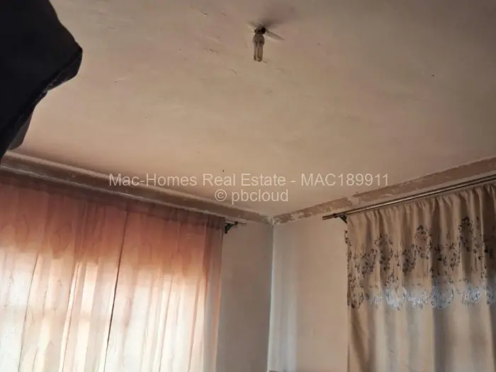 3 Bedroom House for Sale in Damofalls, Damofalls