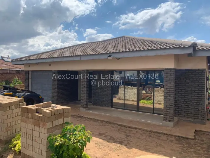4 Bedroom House for Sale in Madokero Estates, Harare