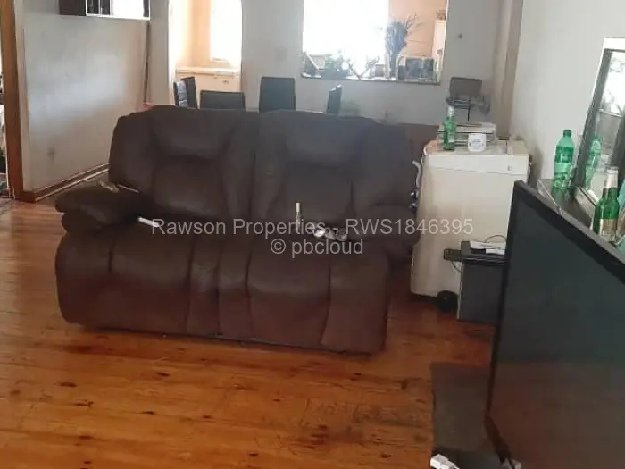 3 Bedroom House for Sale in Penhalonga, Penhalonga