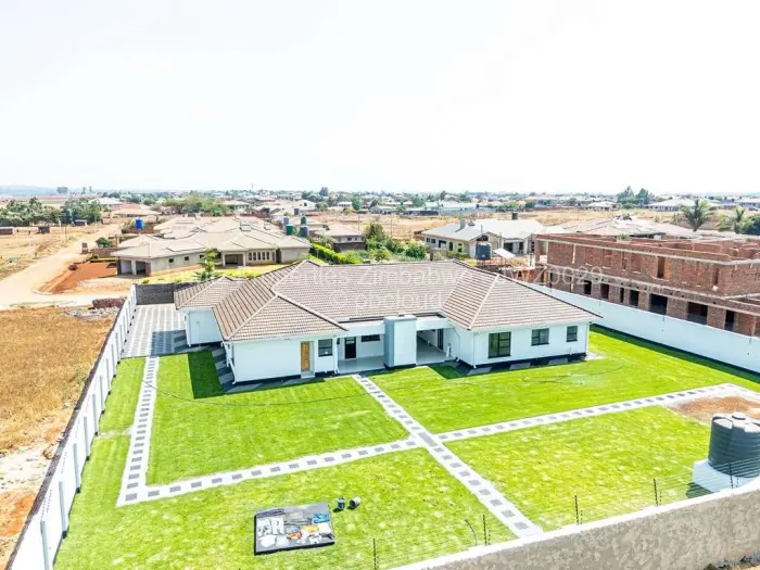 7 Bedroom House for Sale in Mount Pleasant Heights, Harare