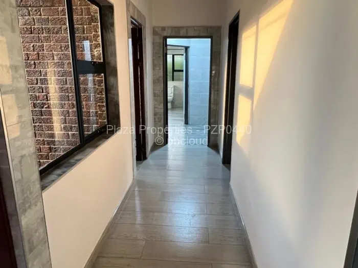 5 Bedroom House for Sale in Windsor Park, Ruwa