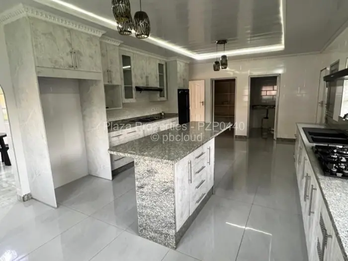 5 Bedroom House for Sale in Windsor Park, Ruwa