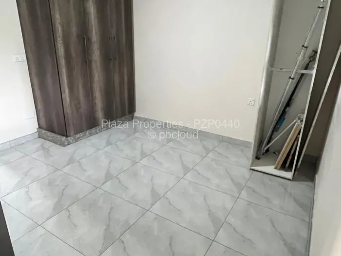 5 Bedroom House for Sale in Windsor Park, Ruwa