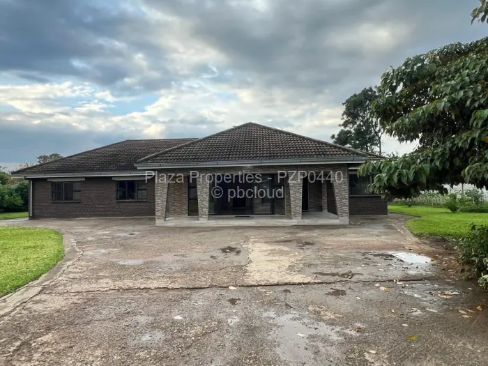 5 Bedroom House for Sale in Windsor Park, Ruwa