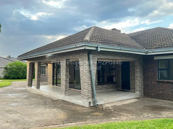 5 Bedroom House for Sale in Windsor Park, Ruwa