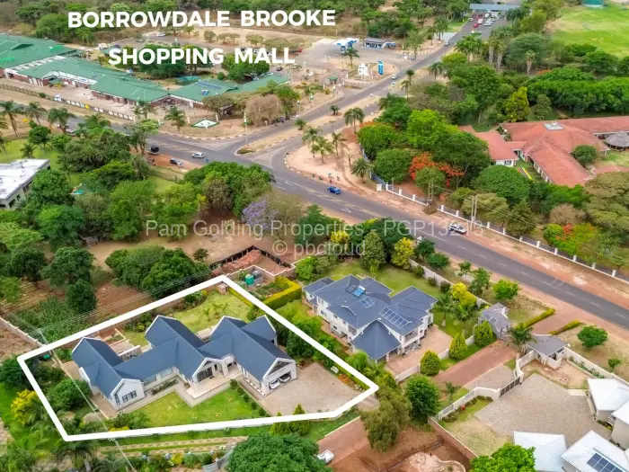 Townhouse/Cluster for Sale in Borrowdale Brooke, Harare