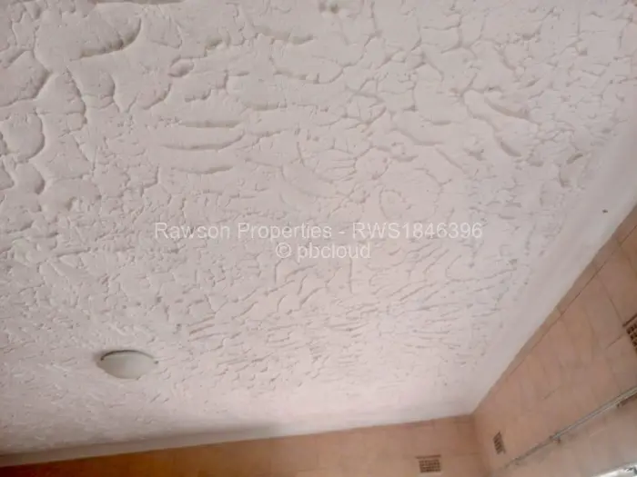 5 Bedroom House for Sale in Chinhoyi, Chinhoyi