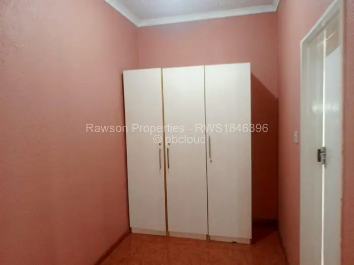 5 Bedroom House for Sale in Chinhoyi, Chinhoyi