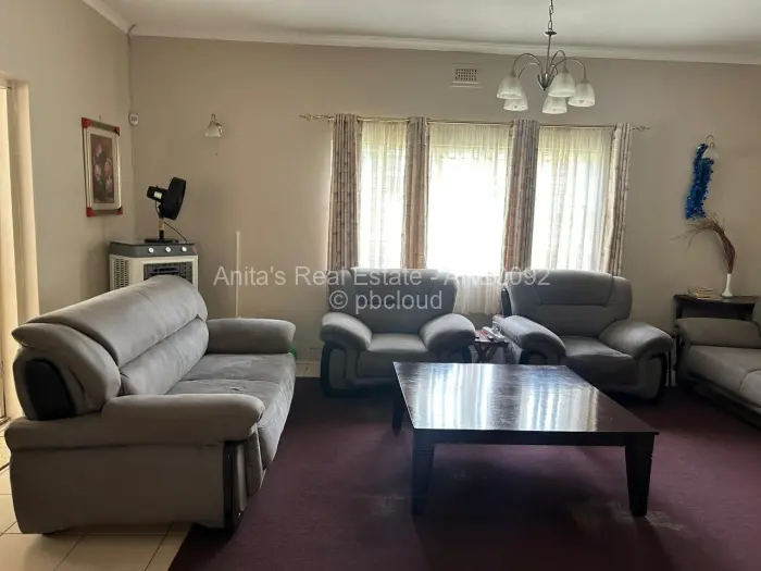 4 Bedroom House for Sale in Kumalo, Bulawayo