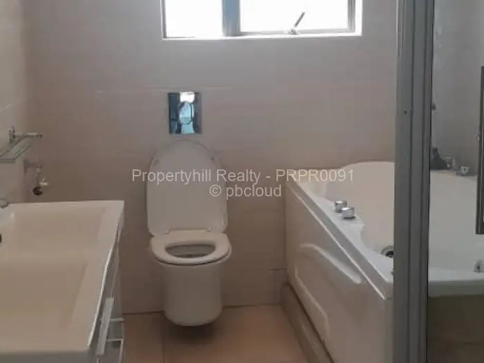 Townhouse/Cluster to Rent in Rolf Valley, Harare