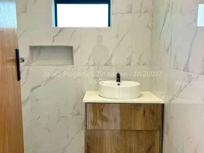 5 Bedroom House for Sale in Mount Pleasant Heights, Harare