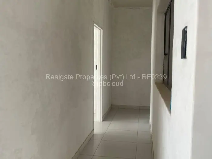 5 Bedroom House for Sale in Burnside, Bulawayo