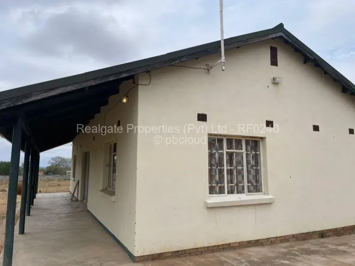 2 Bedroom House for Sale in Richmond, Bulawayo