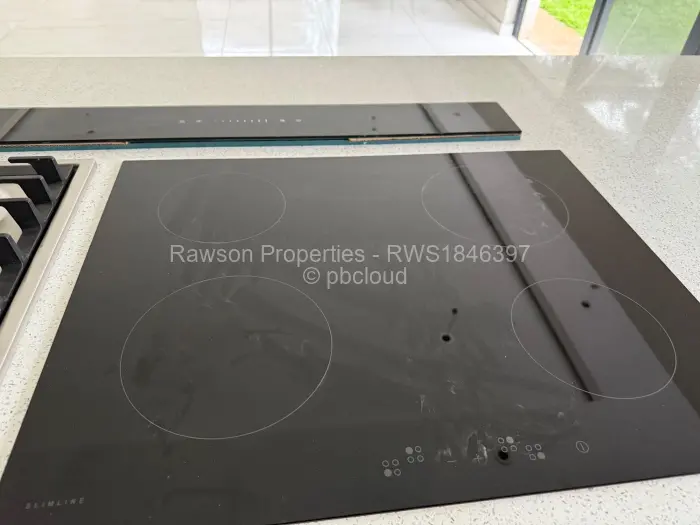 Flat/Apartment for Sale in Greenvale, Gweru