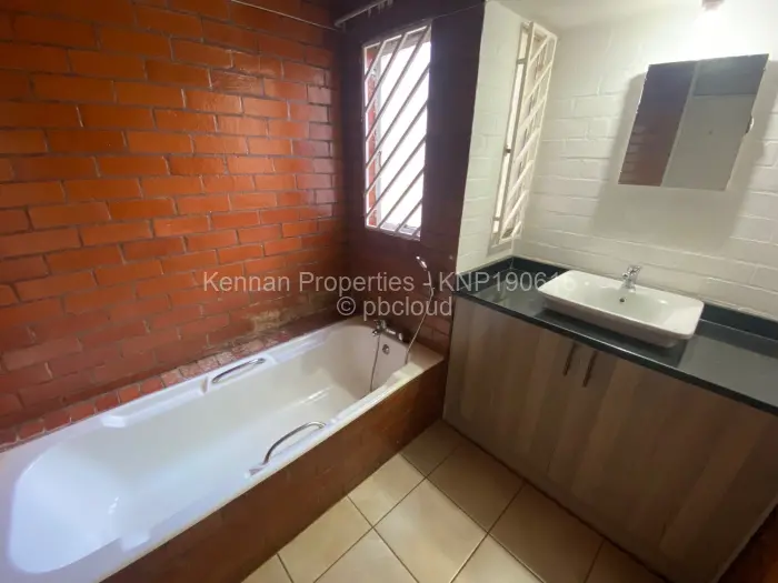 3 Bedroom House to Rent in Mount Pleasant