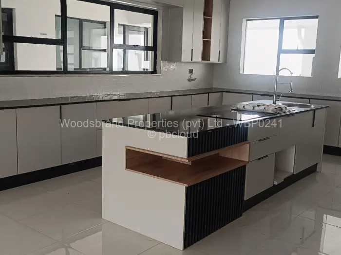 7 Bedroom House for Sale in Mount Pleasant Heights, Harare