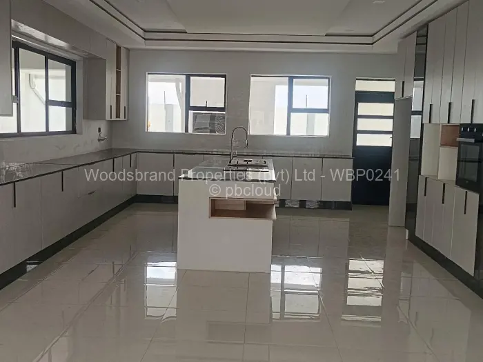 7 Bedroom House for Sale in Mount Pleasant Heights, Harare