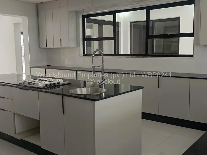 7 Bedroom House for Sale in Mount Pleasant Heights, Harare