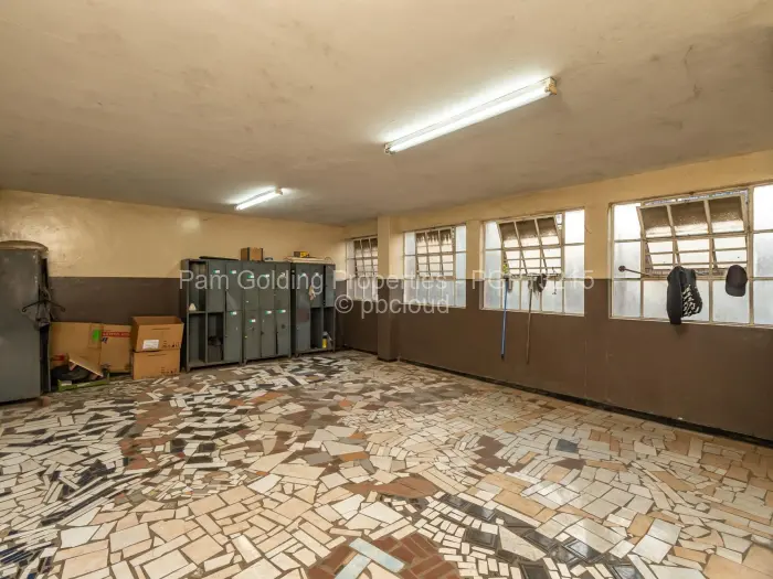 Warehouse/Industrial to Rent in Msasa, Harare