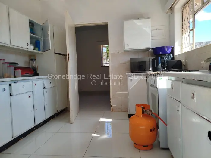 3 Bedroom House for Sale in Montrose Byo, Bulawayo