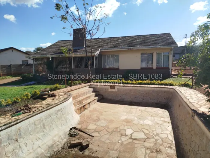 3 Bedroom House for Sale in Montrose Byo, Bulawayo