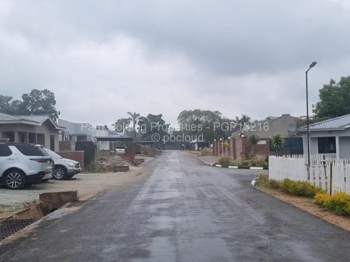 Townhouse/Cluster to Rent in Greendale, Harare