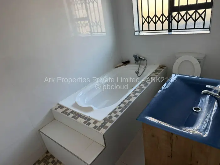 4 Bedroom House for Sale in Mabvazuva Estates, Ruwa