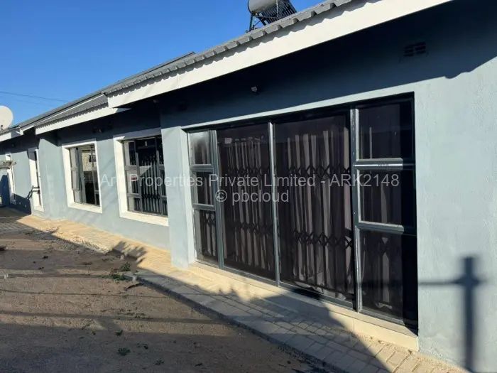 4 Bedroom House for Sale in Mabvazuva Estates, Ruwa