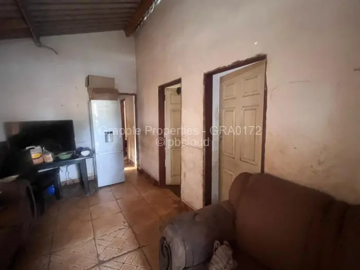 5 Bedroom House for Sale in Highfield, Harare