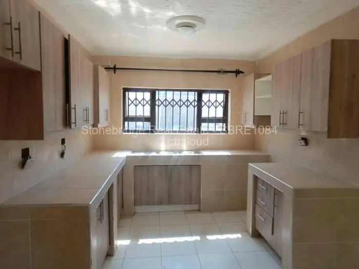 3 Bedroom House to Rent in Burnside, Bulawayo