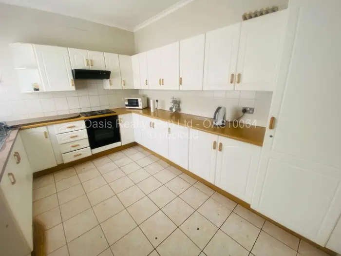 Flat/Apartment to Rent in Greendale, Harare