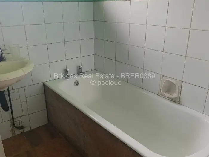 3 Bedroom House for Sale in Msasa Park, Harare