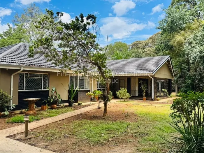 4 Bedroom House to Rent in Highlands, Harare