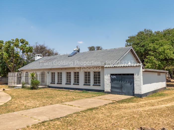 3 Bedroom House for Sale in Waterfalls, Harare