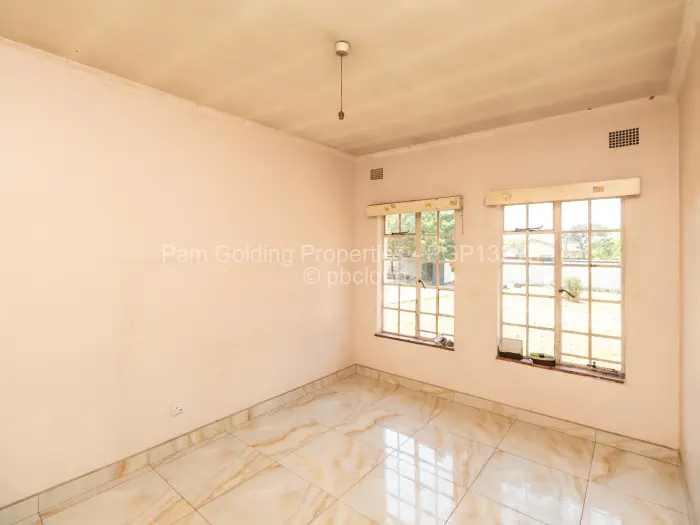 3 Bedroom House for Sale in Waterfalls, Harare