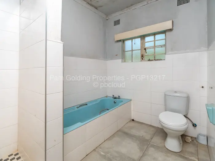 3 Bedroom House for Sale in Waterfalls, Harare