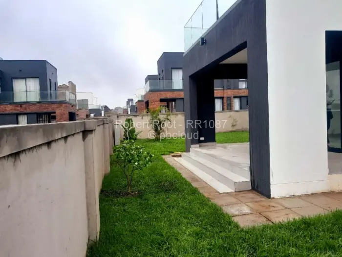 Flat/Apartment to Rent in Borrowdale West, Harare