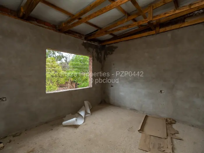 Townhouse/Cluster for Sale in Newlands, Harare