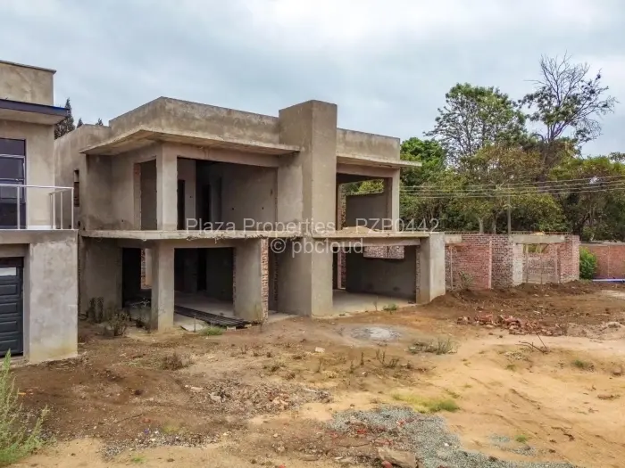 Townhouse/Cluster for Sale in Newlands, Harare