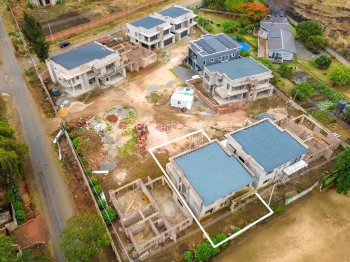 Townhouse/Cluster for Sale in Newlands, Harare