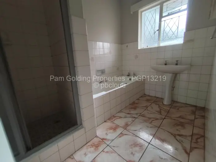 4 Bedroom House to Rent in Highlands, Harare